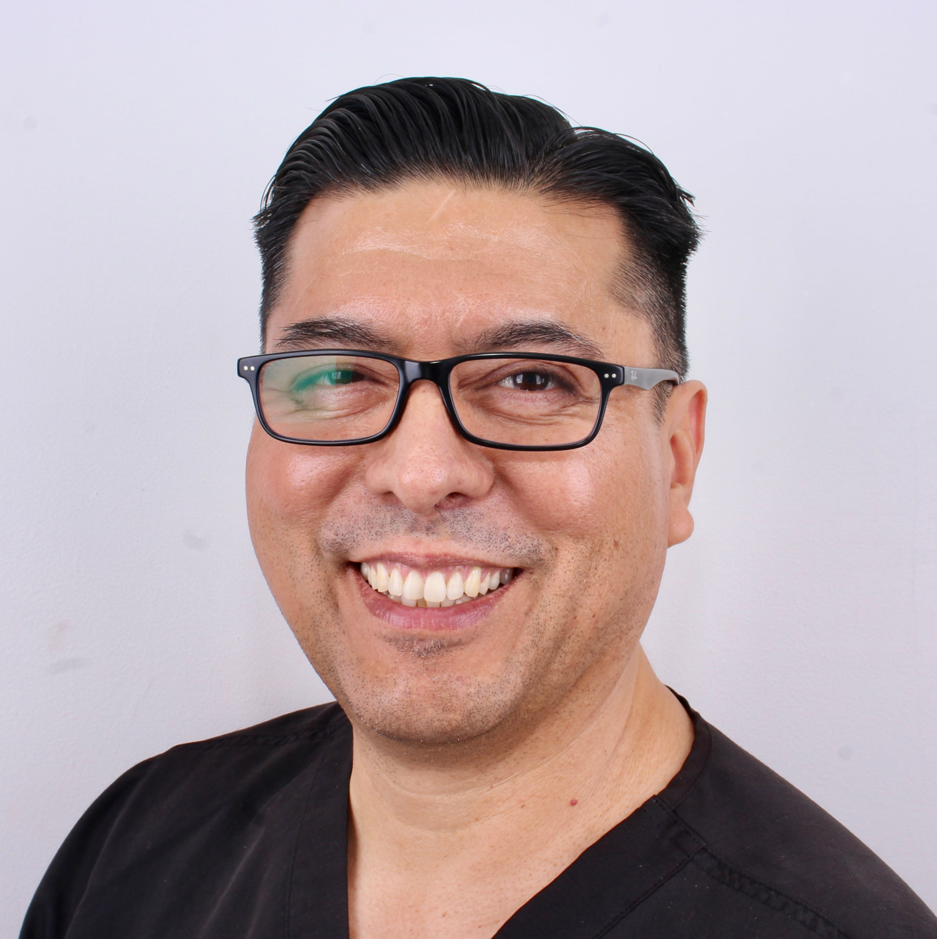 Dr. Josué Ortega Figueroa, Anestesiólogo